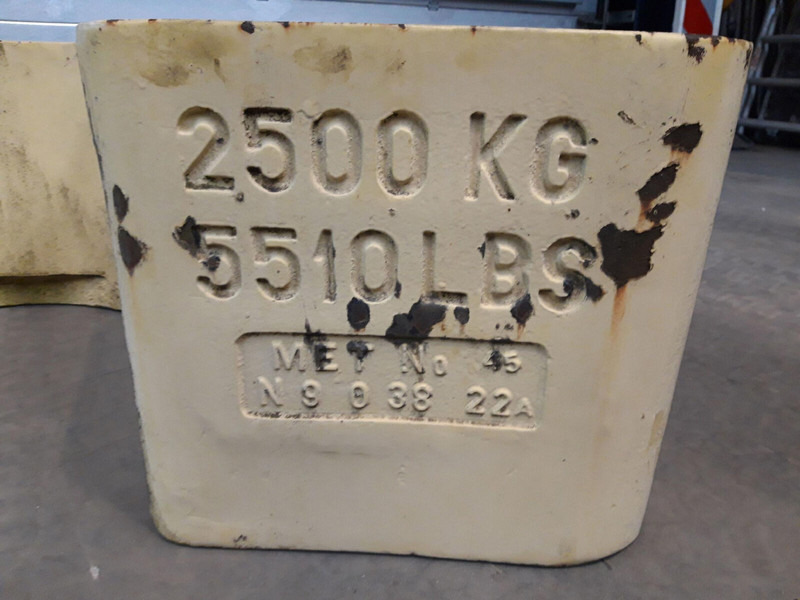 Terex Demag AC 35 counterweight 2,5 T - Counterweight for Construction machinery: picture 2 Terex Demag AC 35 counterweight 2,5 T - Counterweight for Construction machinery: picture 2