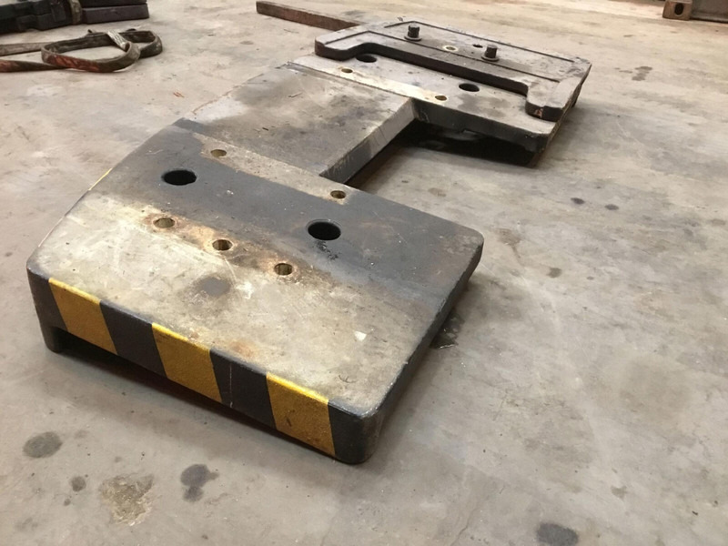 Terex PPM 400 ATT counterweight 1,6 ton - Counterweight for Construction machinery: picture 3 Terex PPM 400 ATT counterweight 1,6 ton - Counterweight for Construction machinery: picture 3