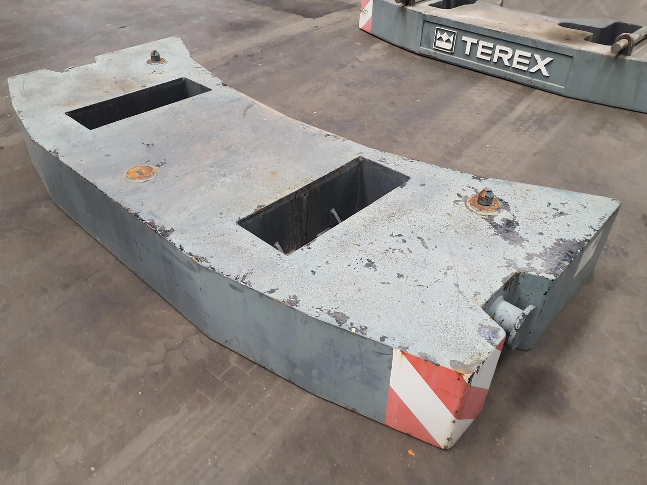 Terex Terex Demag Challenger 4200 counterweight 3.2 Ton - Counterweight for Mobile crane: picture 4 Terex Terex Demag Challenger 4200 counterweight 3.2 Ton - Counterweight for Mobile crane: picture 4