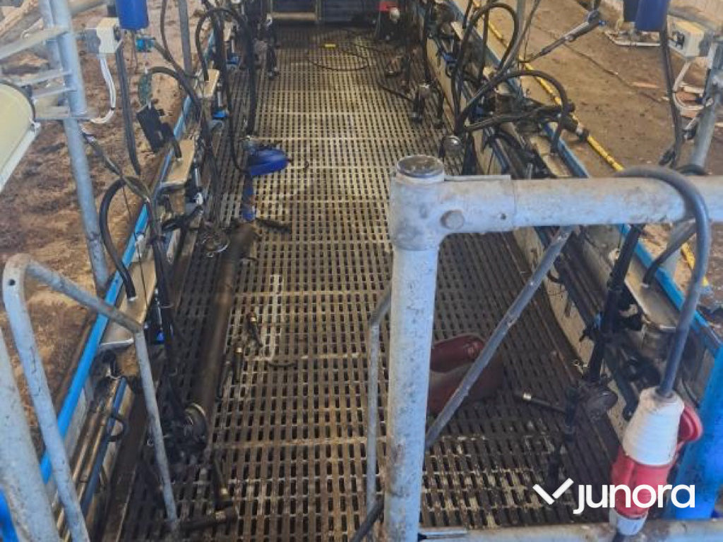 DeLaval 2x6 fiskbensstall - Milking equipment: picture 2 DeLaval 2x6 fiskbensstall - Milking equipment: picture 2