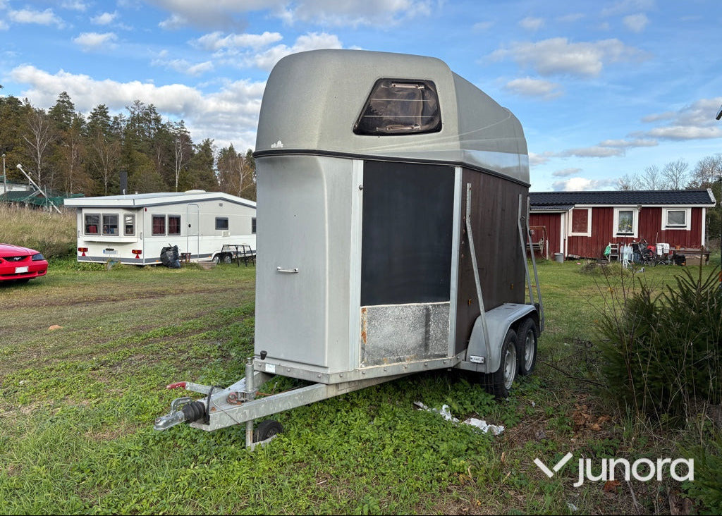 Hästtransport - Sluis, PTS - Horse trailer: picture 1 Hästtransport - Sluis, PTS - Horse trailer: picture 1