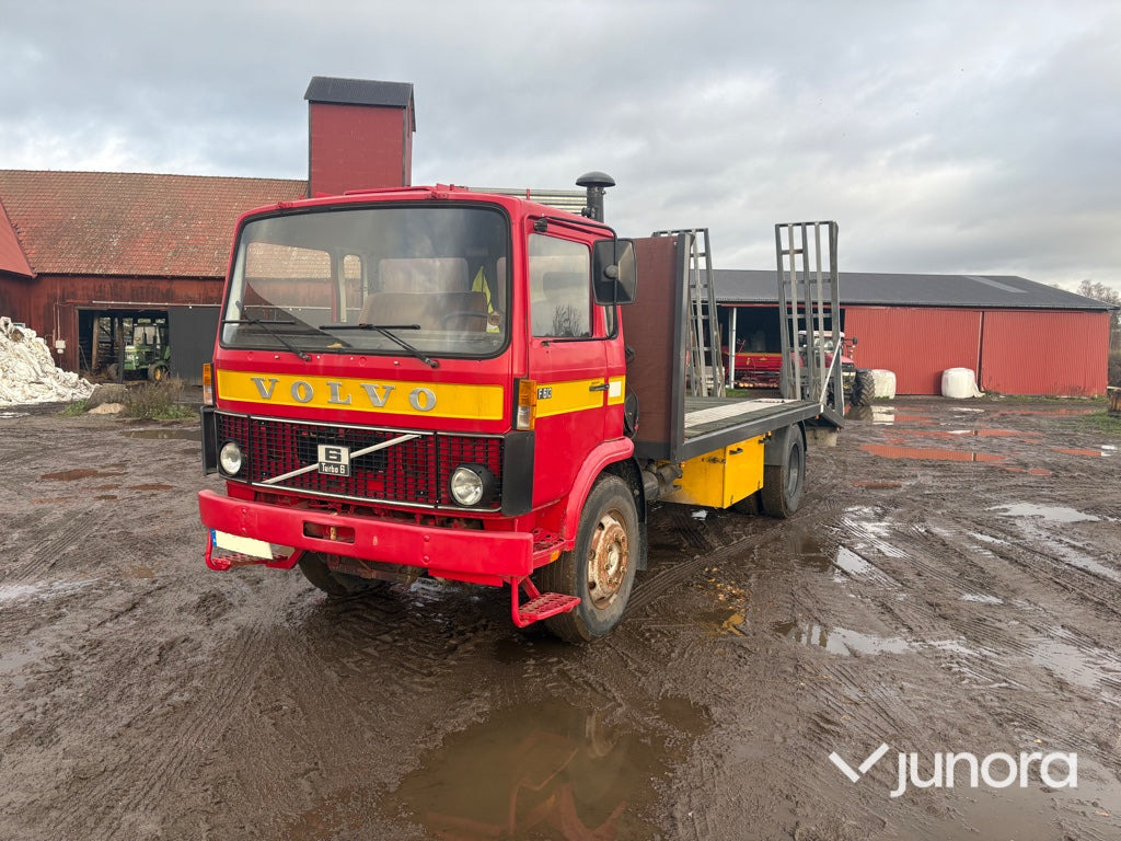 Lastbil / Biltransport - Volvo F 613 4X2-1-V - Autotransporter truck: picture 1 Lastbil / Biltransport - Volvo F 613 4X2-1-V - Autotransporter truck: picture 1