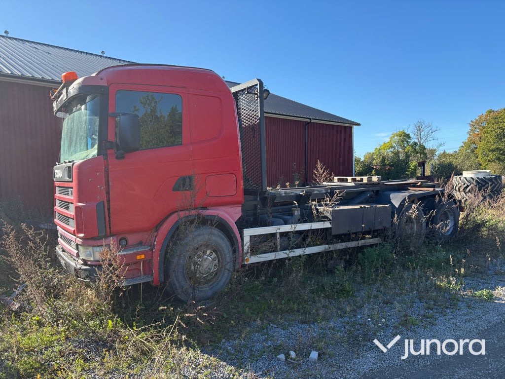 Lastbil SCANIA R144GB6X2 NZ530 - Hook lift truck: picture 2 Lastbil SCANIA R144GB6X2 NZ530 - Hook lift truck: picture 2