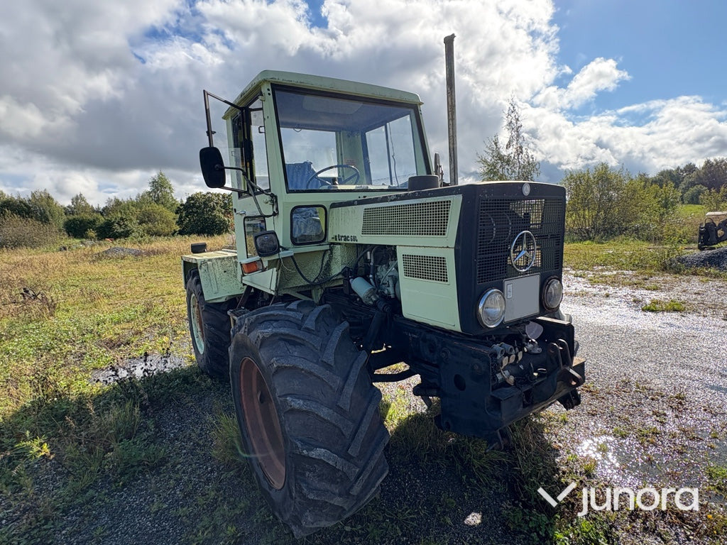 Farm tractor Mb Trac 680: picture 1