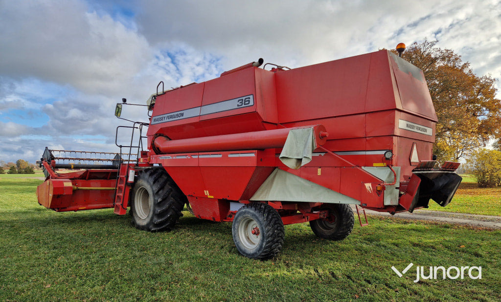 Skördetröska - Massey Ferguson, 36 - Combine harvester: picture 3 Skördetröska - Massey Ferguson, 36 - Combine harvester: picture 3