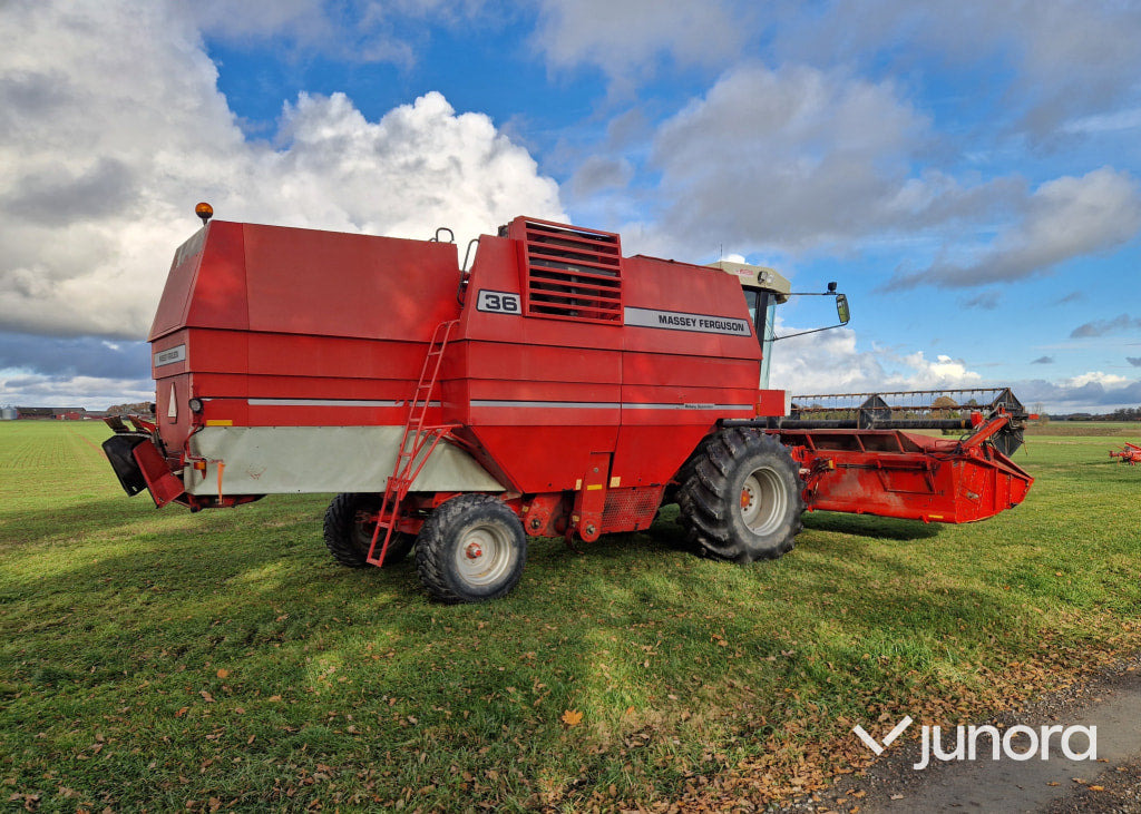 Skördetröska - Massey Ferguson, 36 - Combine harvester: picture 5 Skördetröska - Massey Ferguson, 36 - Combine harvester: picture 5