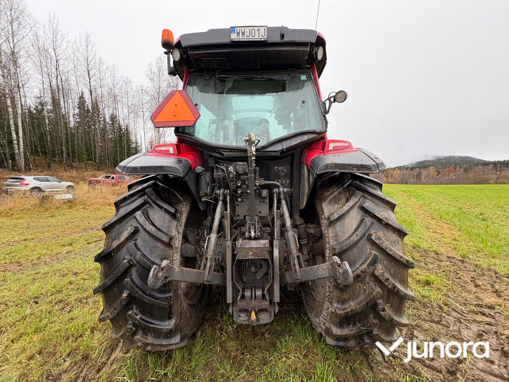 Farm tractor Traktor - Valtra A115: picture 11
