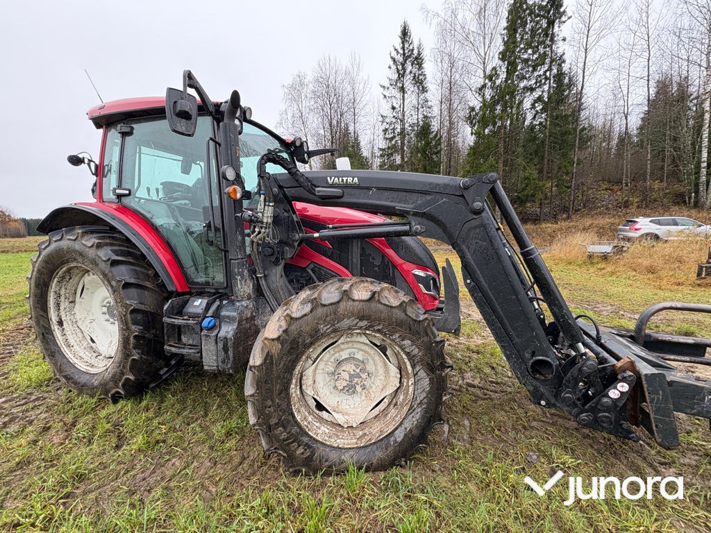 Farm tractor Traktor - Valtra A115: picture 13