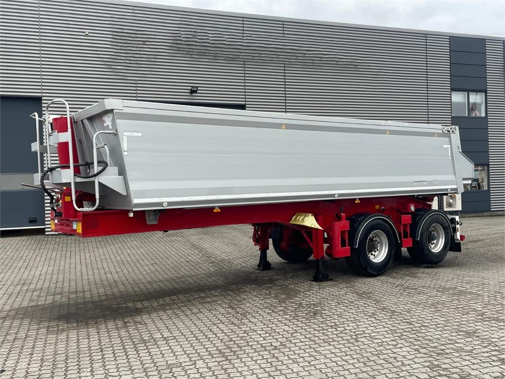 Benalu 2-aks 24m3 alu chassis  - Tipper semi-trailer: picture 4 Benalu 2-aks 24m3 alu chassis  - Tipper semi-trailer: picture 4