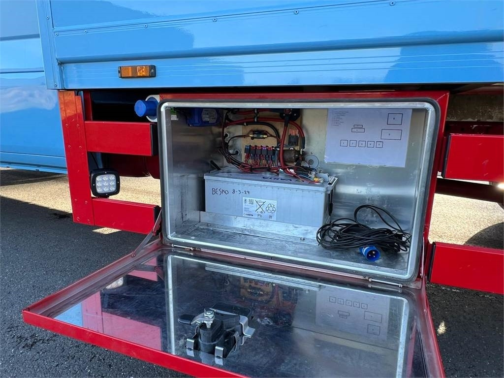 Box truck Iveco Daily 70C18 - dobbelt cab: picture 13