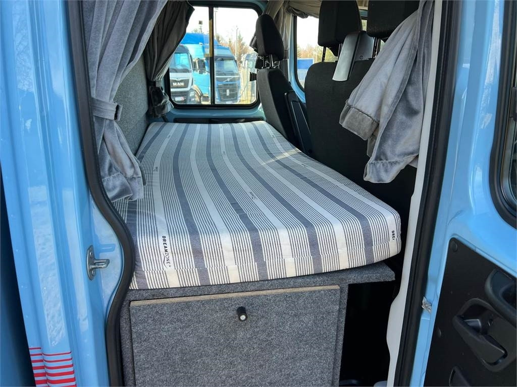 Iveco Daily 70C18 - dobbelt cab - Box truck: picture 5 Iveco Daily 70C18 - dobbelt cab - Box truck: picture 5