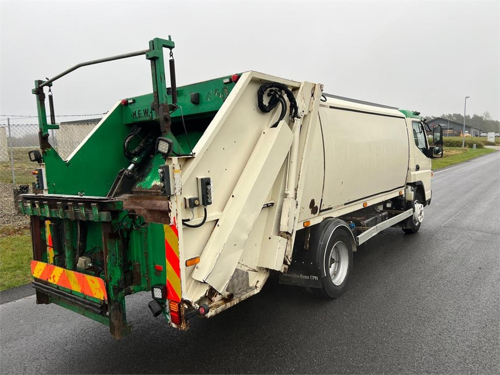 Mitsubishi Fuso CANTER 9C18  - Garbage truck: picture 2 Mitsubishi Fuso CANTER 9C18  - Garbage truck: picture 2
