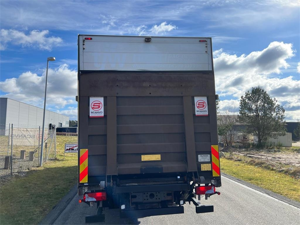 Scania P280 LB 6x2*4 MLB - 24 pallets - Curtainsider truck: picture 3 Scania P280 LB 6x2*4 MLB - 24 pallets - Curtainsider truck: picture 3