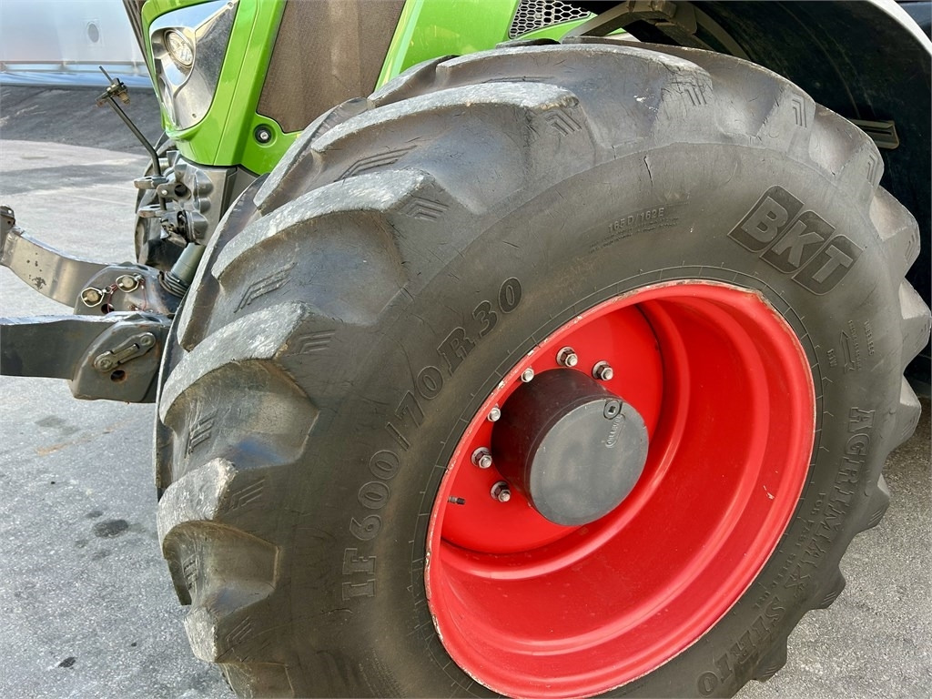 Farm tractor Fendt 828 S4 Profi Plus: picture 10
