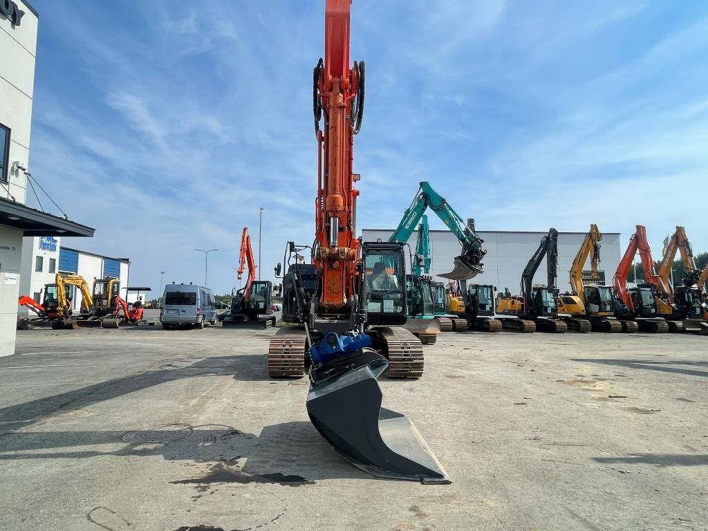 Leasing of Hitachi ZX225USLC-6 PYÖRITTÄJÄLLÄ  Hitachi ZX225USLC-6 PYÖRITTÄJÄLLÄ: picture 7
