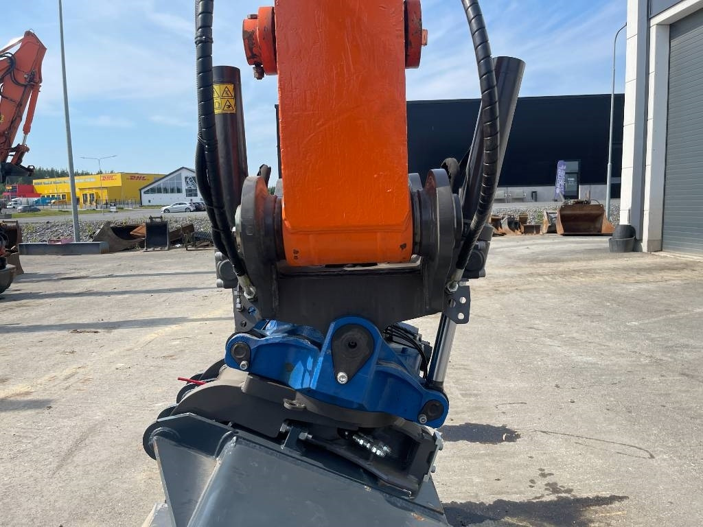 Leasing of Hitachi ZX225USLC-6 PYÖRITTÄJÄLLÄ  Hitachi ZX225USLC-6 PYÖRITTÄJÄLLÄ: picture 10