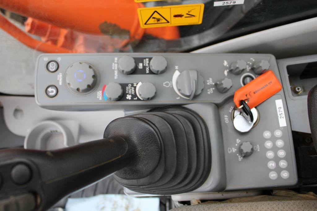 Leasing of Hitachi ZX225USLC-6 PYÖRITTÄJÄLLÄ  Hitachi ZX225USLC-6 PYÖRITTÄJÄLLÄ: picture 18