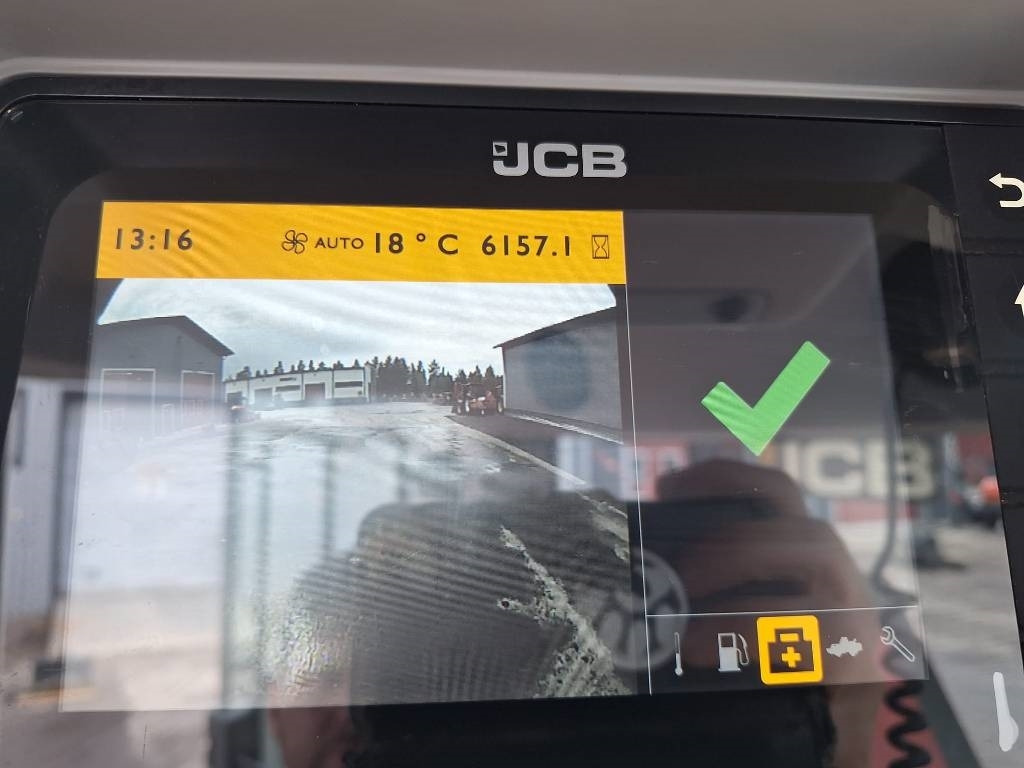 JCB 411HT T4F HYVÄT RENKAAT YM. - Wheel loader: picture 2 JCB 411HT T4F HYVÄT RENKAAT YM. - Wheel loader: picture 2