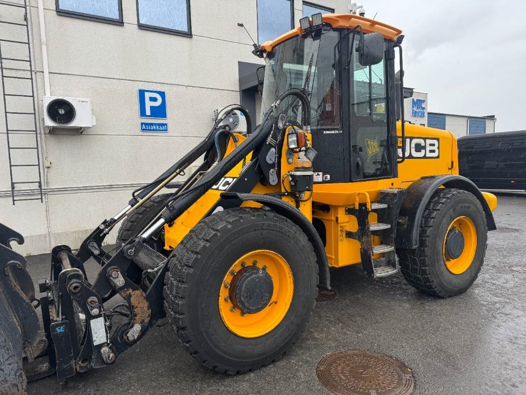 JCB MYYTY! SOLD! 416 HT HYVÄT VARUSTEET - Wheel loader: picture 3 JCB MYYTY! SOLD! 416 HT HYVÄT VARUSTEET - Wheel loader: picture 3