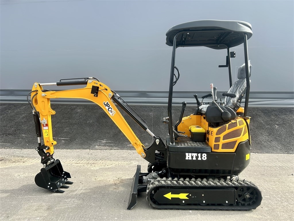 JPC HT 18 KATOS KUIN UUSI - Mini excavator: picture 1 JPC HT 18 KATOS KUIN UUSI - Mini excavator: picture 1