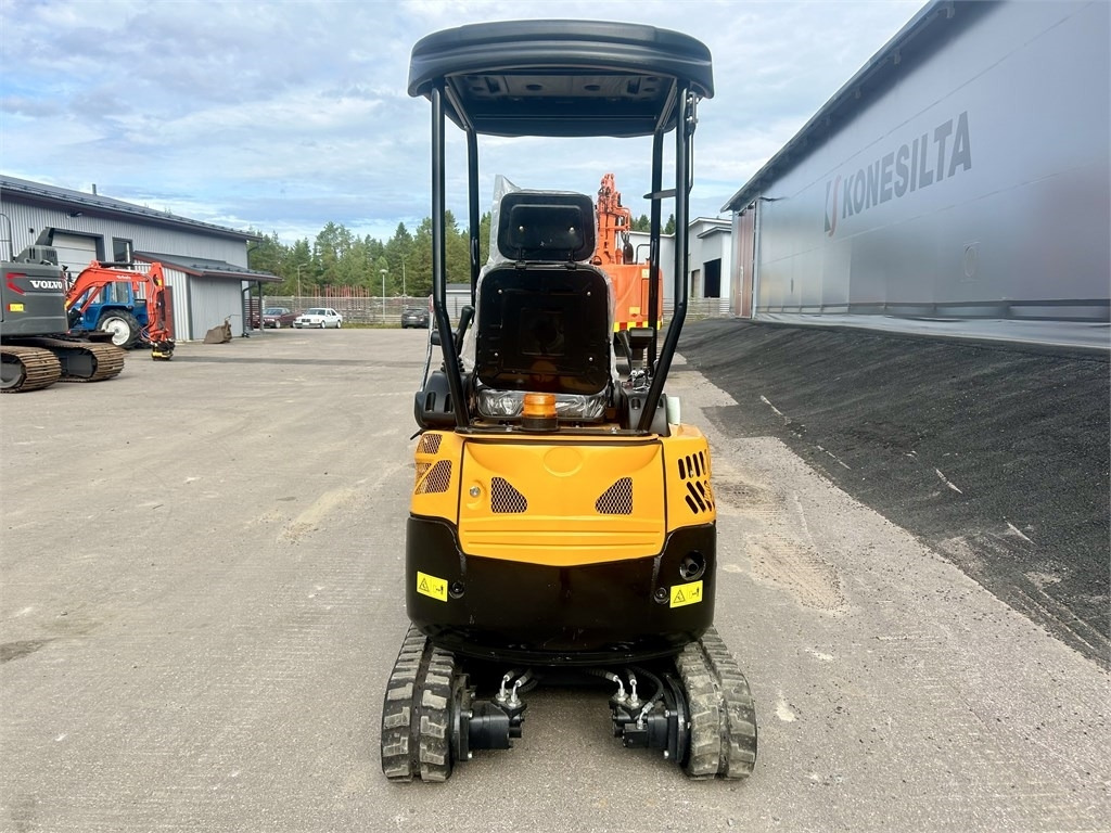 JPC HT 18 KATOS KUIN UUSI - Mini excavator: picture 4 JPC HT 18 KATOS KUIN UUSI - Mini excavator: picture 4