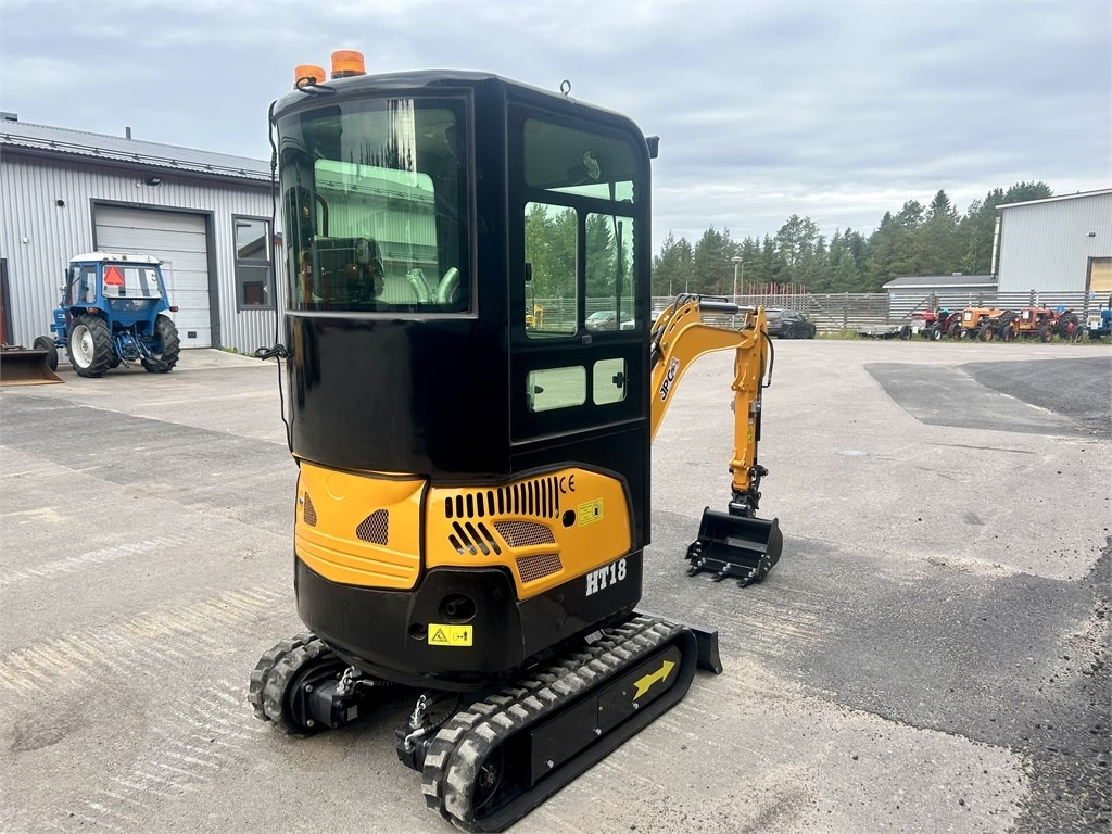 JPC HT18 HYTILLÄ KUIN UUSI - Mini excavator: picture 4 JPC HT18 HYTILLÄ KUIN UUSI - Mini excavator: picture 4