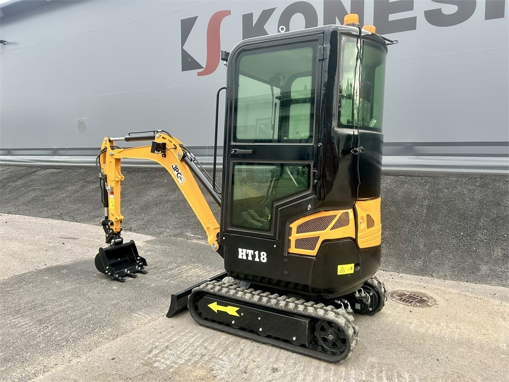 JPC HT18 HYTILLÄ KUIN UUSI - Mini excavator: picture 2 JPC HT18 HYTILLÄ KUIN UUSI - Mini excavator: picture 2