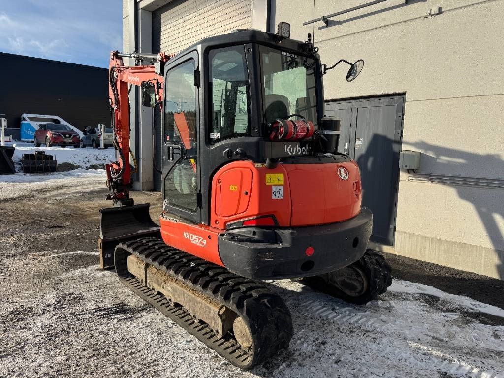 Kubota KX057-4 Pyörittäjällä  - Mini excavator: picture 3 Kubota KX057-4 Pyörittäjällä  - Mini excavator: picture 3