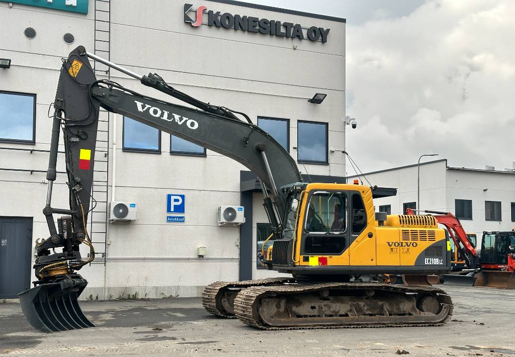 Crawler excavator Volvo EC 210 B LC 1000mm laput + Kallistaja+pyöritys: picture 1