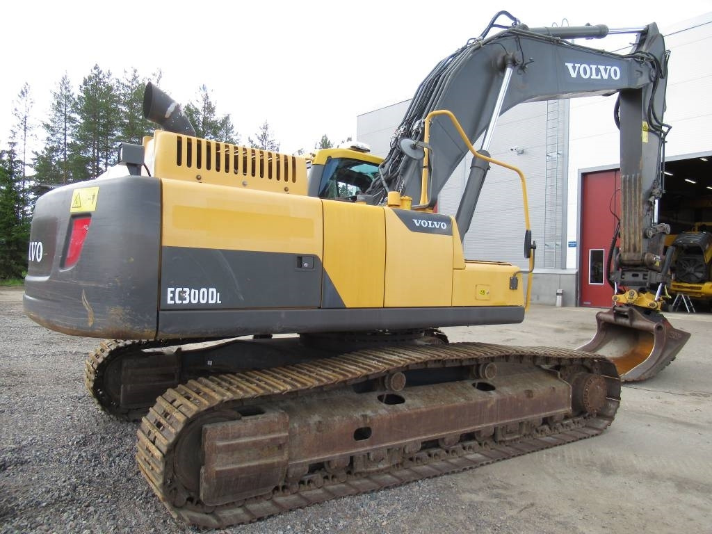 Volvo EC300DL PYÖRITTÄJÄLLÄ  - Crawler excavator: picture 5 Volvo EC300DL PYÖRITTÄJÄLLÄ  - Crawler excavator: picture 5