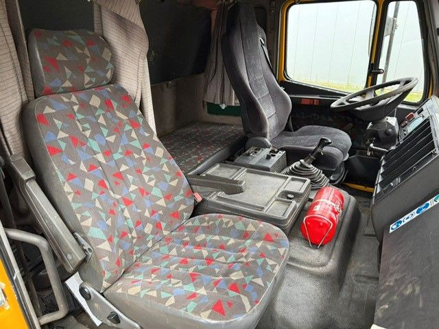 Crane truck Mercedes-Benz 1827. Kran Palfinger PK13000.: picture 18