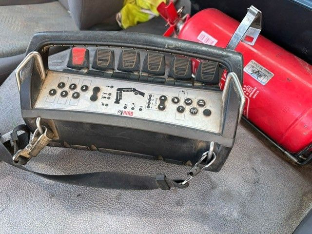 Renault Kerax 420dCi. 6X4. Hiab 144. Klima. - Hook lift truck, Crane truck: picture 5 Renault Kerax 420dCi. 6X4. Hiab 144. Klima. - Hook lift truck, Crane truck: picture 5