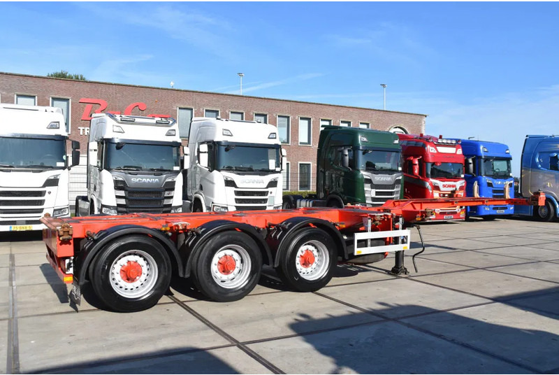 Pacton T3-010 - BPW AXLES - 2 x LIFT AXLE - 2 x EXTENDABLE - DRUM BRAKES - GOOD CONDITION - - Container transporter/ Swap body semi-trailer: picture 2 Pacton T3-010 - BPW AXLES - 2 x LIFT AXLE - 2 x EXTENDABLE - DRUM BRAKES - GOOD CONDITION - - Container transporter/ Swap body semi-trailer: picture 2
