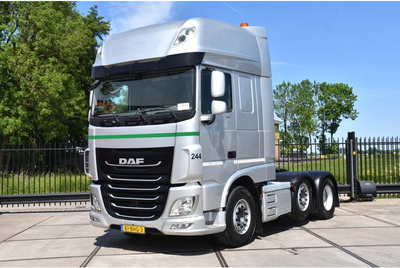 DAF XF 460 SSC 6x2/4 - ADR FL - 924 TKM - ACC - AIRCO - DIFF. LOCK - 2 BEDS - TOP CONDITION - - Tractor unit: picture 1 DAF XF 460 SSC 6x2/4 - ADR FL - 924 TKM - ACC - AIRCO - DIFF. LOCK - 2 BEDS - TOP CONDITION - - Tractor unit: picture 1
