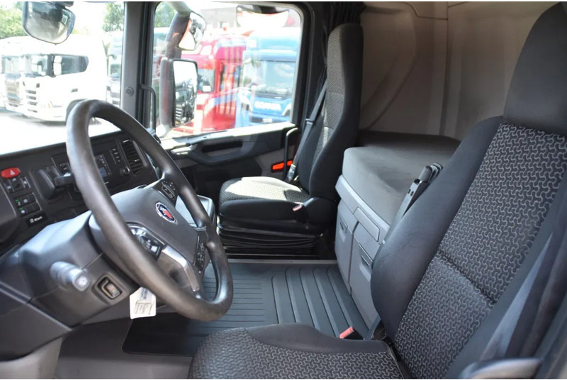 Scania R410 NGS 4x2NB XT - HYDRAULIC SYSTEM - FULL AIR - RETARDER - 506 TKM - ACC - PTO - MORE UNITS AVAILABLE - - Tractor unit: picture 5 Scania R410 NGS 4x2NB XT - HYDRAULIC SYSTEM - FULL AIR - RETARDER - 506 TKM - ACC - PTO - MORE UNITS AVAILABLE - - Tractor unit: picture 5