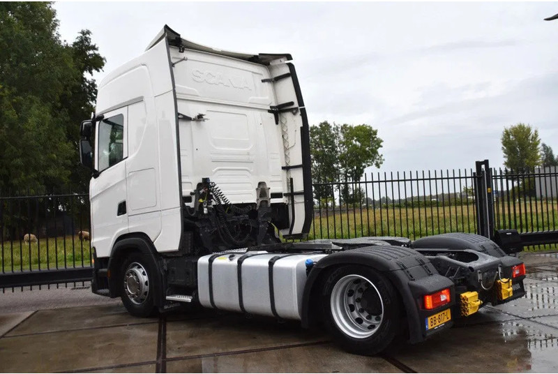 Scania S410 NGS 4x2EB MEGA 95 cm or 103 cm driving height - RETARDER - 670 TKM - FULL AIR - PARK. AIRCO - LEATHER SEATS - 2 x FUEL TANK - Tractor unit: picture 3 Scania S410 NGS 4x2EB MEGA 95 cm or 103 cm driving height - RETARDER - 670 TKM - FULL AIR - PARK. AIRCO - LEATHER SEATS - 2 x FUEL TANK - Tractor unit: picture 3