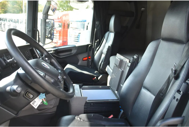 Scania S410 NGS 4x2EB MEGA 95 cm or 103 cm driving height - RETARDER - 806 TKM - FULL AIR - PARK. AIRCO - LEATHER SEATS - 2 x FUEL TANK - Tractor unit: picture 5 Scania S410 NGS 4x2EB MEGA 95 cm or 103 cm driving height - RETARDER - 806 TKM - FULL AIR - PARK. AIRCO - LEATHER SEATS - 2 x FUEL TANK - Tractor unit: picture 5