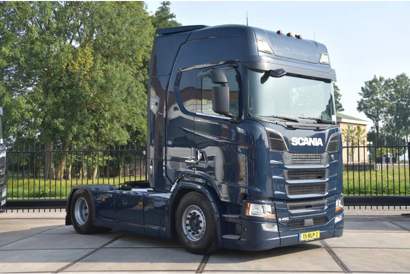 Scania S450 4x2NB - FULL AIR - RETARDER - ACC - AIRCO - 2 x FUEL TANKS - TOP CONDITION - - Tractor unit: picture 1 Scania S450 4x2NB - FULL AIR - RETARDER - ACC - AIRCO - 2 x FUEL TANKS - TOP CONDITION - - Tractor unit: picture 1