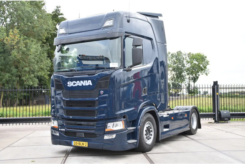 Scania S450 NGS 4x2NB - FULL AIR - RETARDER - ACC - AIRCO - 2 x FUEL TANKS - TOP CONDITION - - Tractor unit: picture 2 Scania S450 NGS 4x2NB - FULL AIR - RETARDER - ACC - AIRCO - 2 x FUEL TANKS - TOP CONDITION - - Tractor unit: picture 2