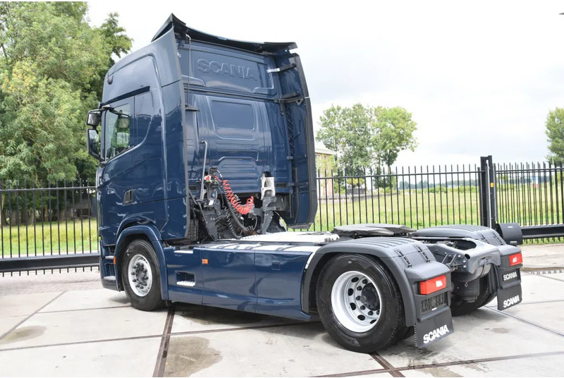 Scania S450 NGS 4x2NB - FULL AIR - RETARDER - ACC - PARK. AIRCO - 2 x FUEL TANKS - TOP CONDITION - - Tractor unit: picture 3 Scania S450 NGS 4x2NB - FULL AIR - RETARDER - ACC - PARK. AIRCO - 2 x FUEL TANKS - TOP CONDITION - - Tractor unit: picture 3