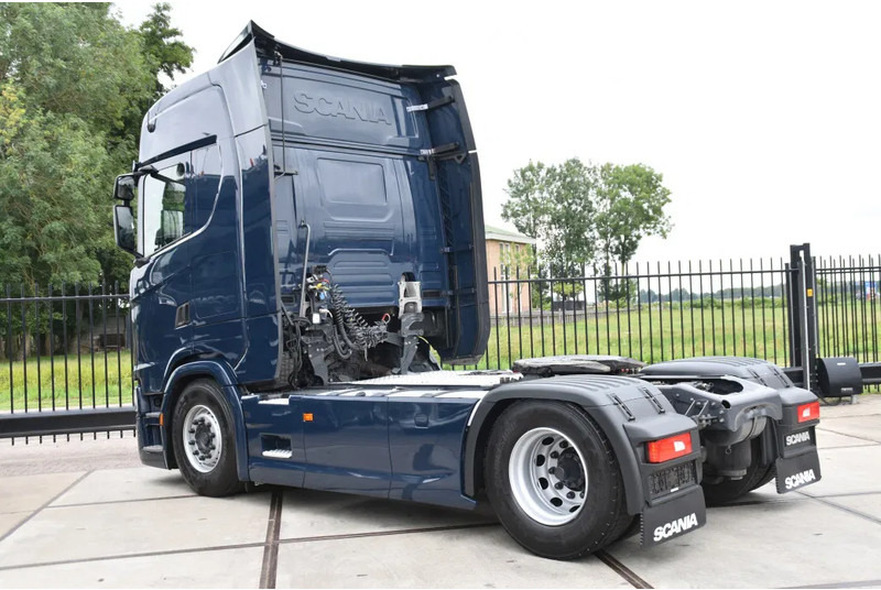 Scania S450 NGS 4x2NB - FULL AIR - RETARDER - ACC - PARK. AIRCO - 2 x FUEL TANKS - TOP CONDITION - - Tractor unit: picture 3 Scania S450 NGS 4x2NB - FULL AIR - RETARDER - ACC - PARK. AIRCO - 2 x FUEL TANKS - TOP CONDITION - - Tractor unit: picture 3