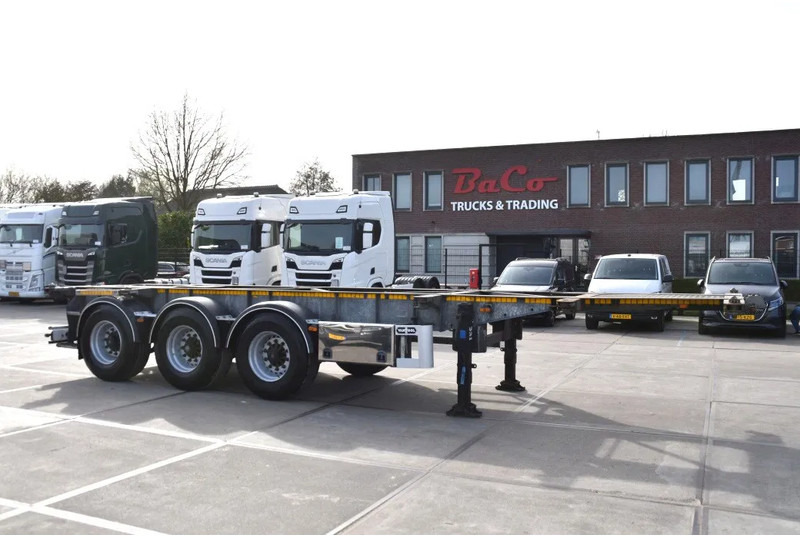 Van Hool - ADR FL -20 - 30F - GALVANIZED - SAF AXLES - DRUM BRAKES - GOOD CONDITION - - Container transporter/ Swap body semi-trailer: picture 1 Van Hool - ADR FL -20 - 30F - GALVANIZED - SAF AXLES - DRUM BRAKES - GOOD CONDITION - - Container transporter/ Swap body semi-trailer: picture 1