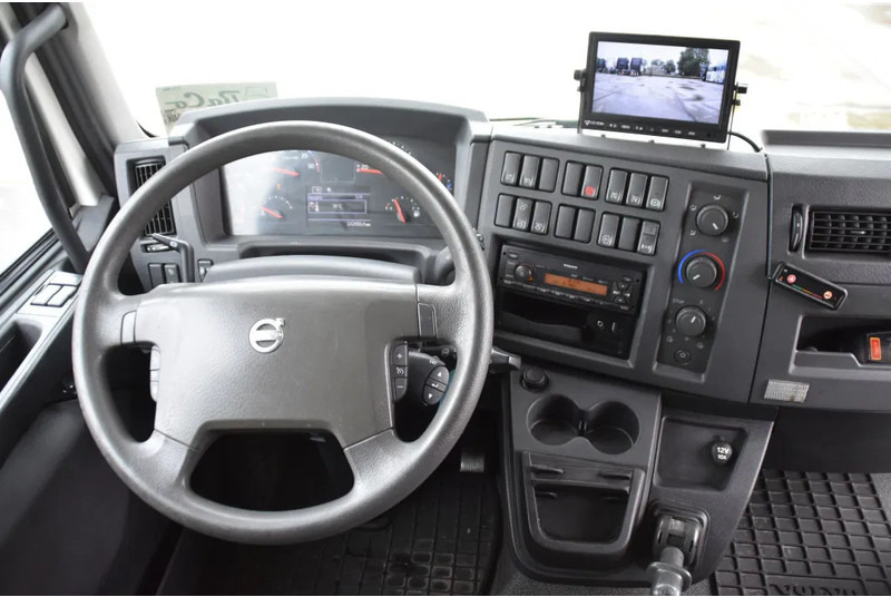 Volvo FL 280 4x2 + BOX - 312 TKM - AIRCO - DOUBLE CARGOFLOOR - ELEVATOR - REMOTE CONTROL - CAMERA - - Box truck: picture 5 Volvo FL 280 4x2 + BOX - 312 TKM - AIRCO - DOUBLE CARGOFLOOR - ELEVATOR - REMOTE CONTROL - CAMERA - - Box truck: picture 5
