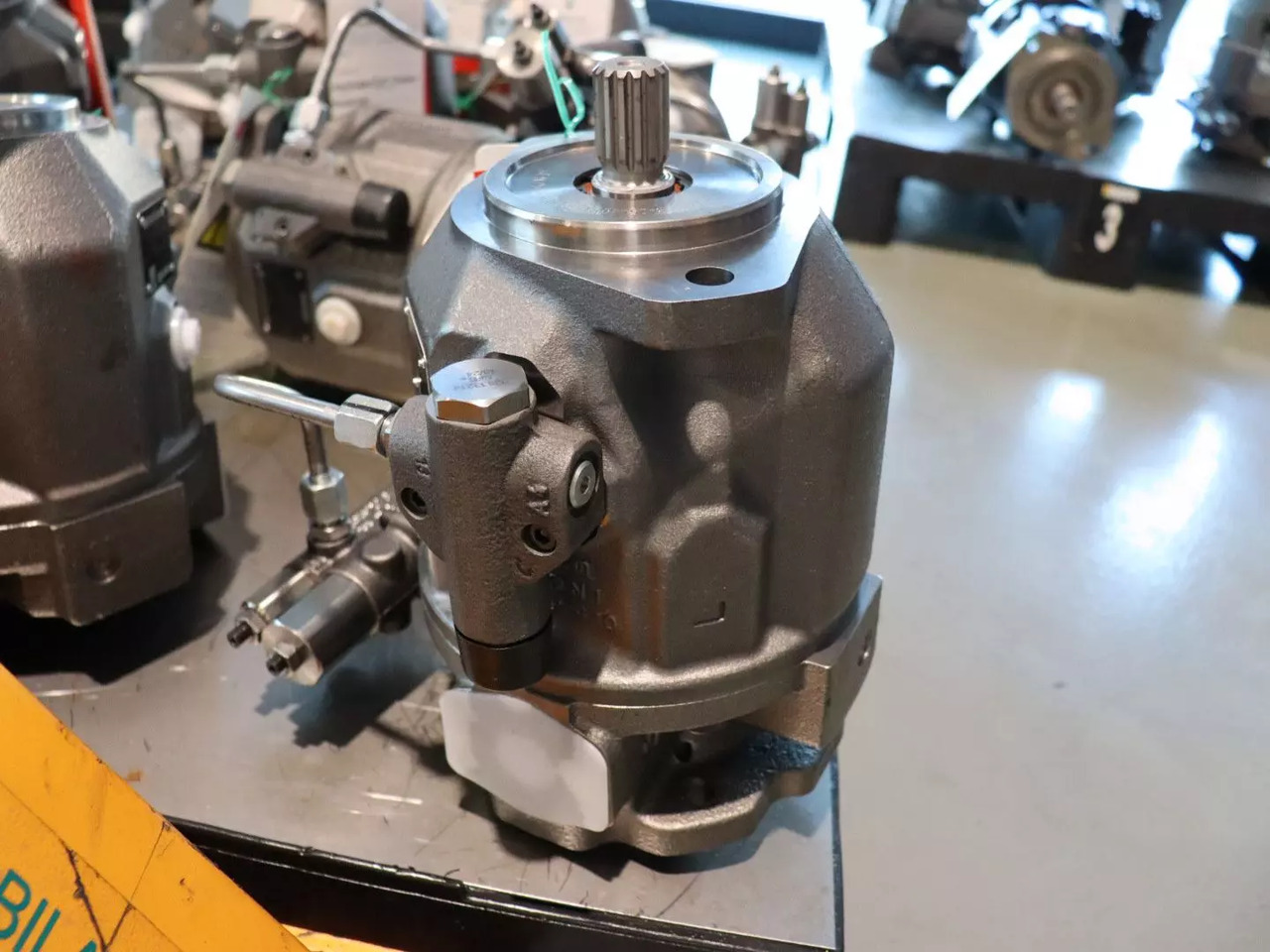 REXROTH A10VO45DFLR/31R-VSC62K01 - Hydraulic pump for Material handling equipment: picture 2 REXROTH A10VO45DFLR/31R-VSC62K01 - Hydraulic pump for Material handling equipment: picture 2