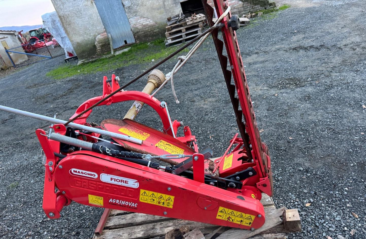 Falciatrice - Flail mower/ Mulcher: picture 1 Falciatrice - Flail mower/ Mulcher: picture 1