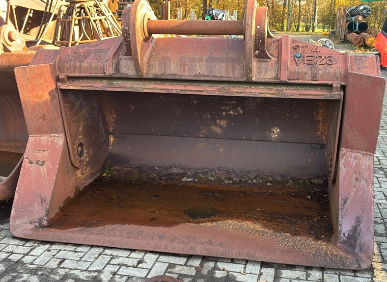 Excavator bucket for Crawler excavator Liebherr Volvo Komatsu Volvo 460 Liebherr R944 R952 R974 KOMATSU PC1250: picture 11 Excavator bucket for Crawler excavator Liebherr Volvo Komatsu Volvo 460 Liebherr R944 R952 R974 KOMATSU PC1250: picture 11