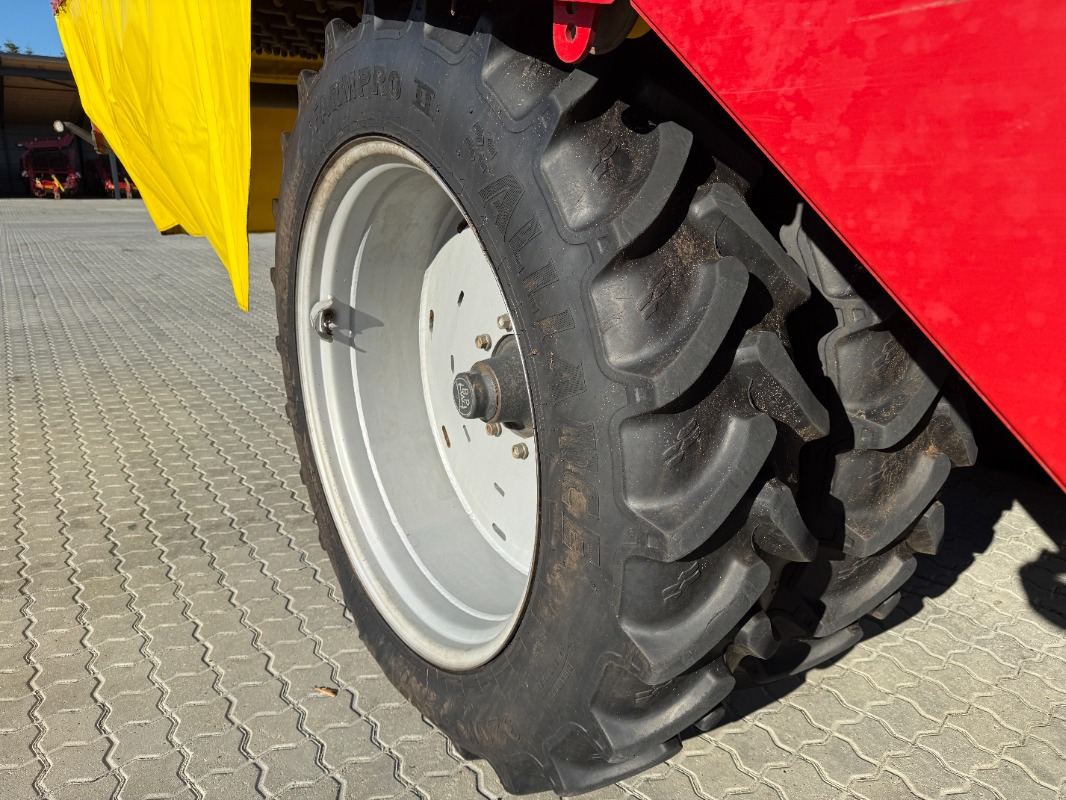 Grimme SE-150-60-NB - Potato harvester: picture 4 Grimme SE-150-60-NB - Potato harvester: picture 4