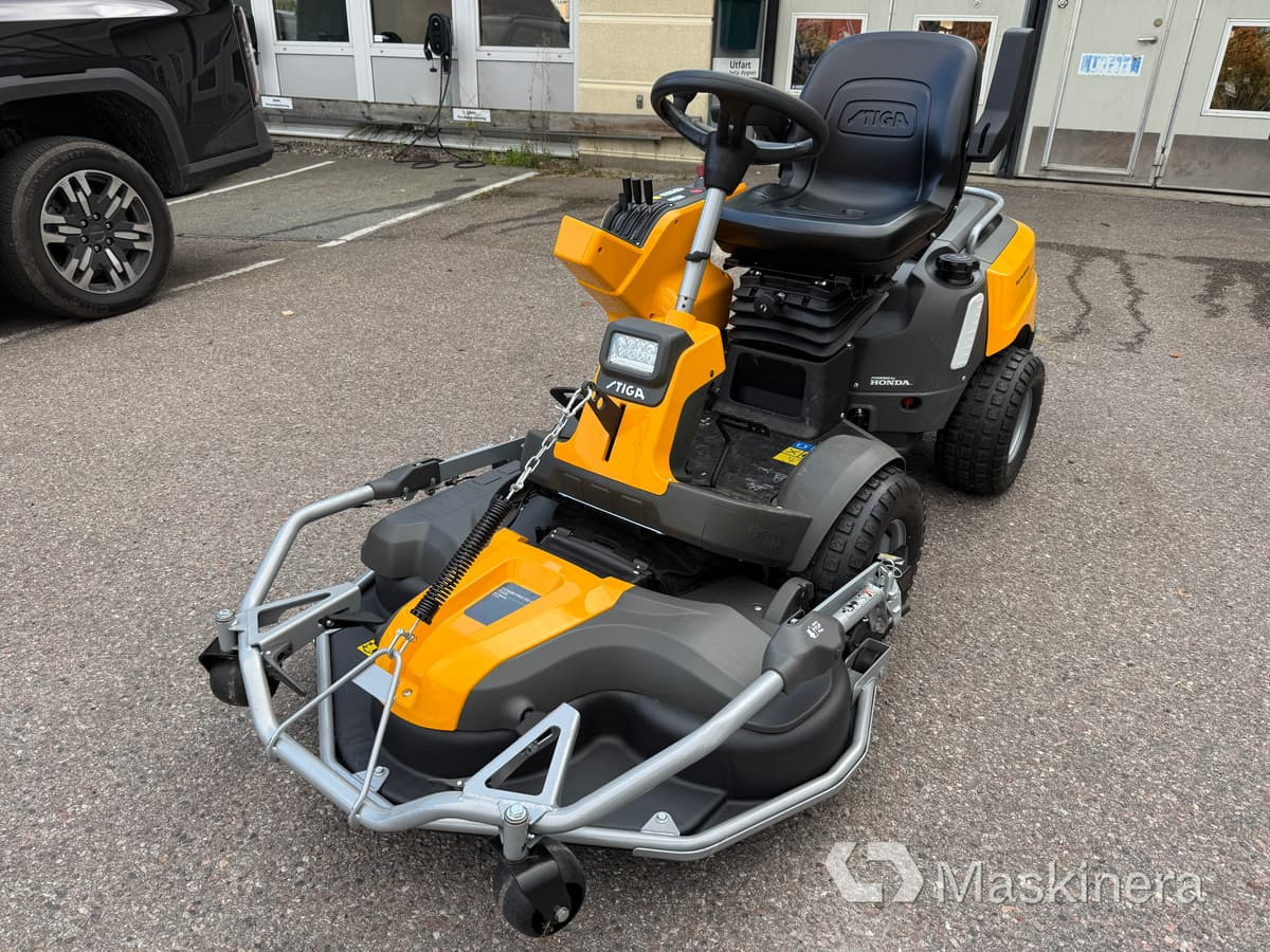 Åkgräsklippare Stiga Park Pro 900 AWX ink Klippaggregat & Snöslunga - Garden mower: picture 1 Åkgräsklippare Stiga Park Pro 900 AWX ink Klippaggregat & Snöslunga - Garden mower: picture 1