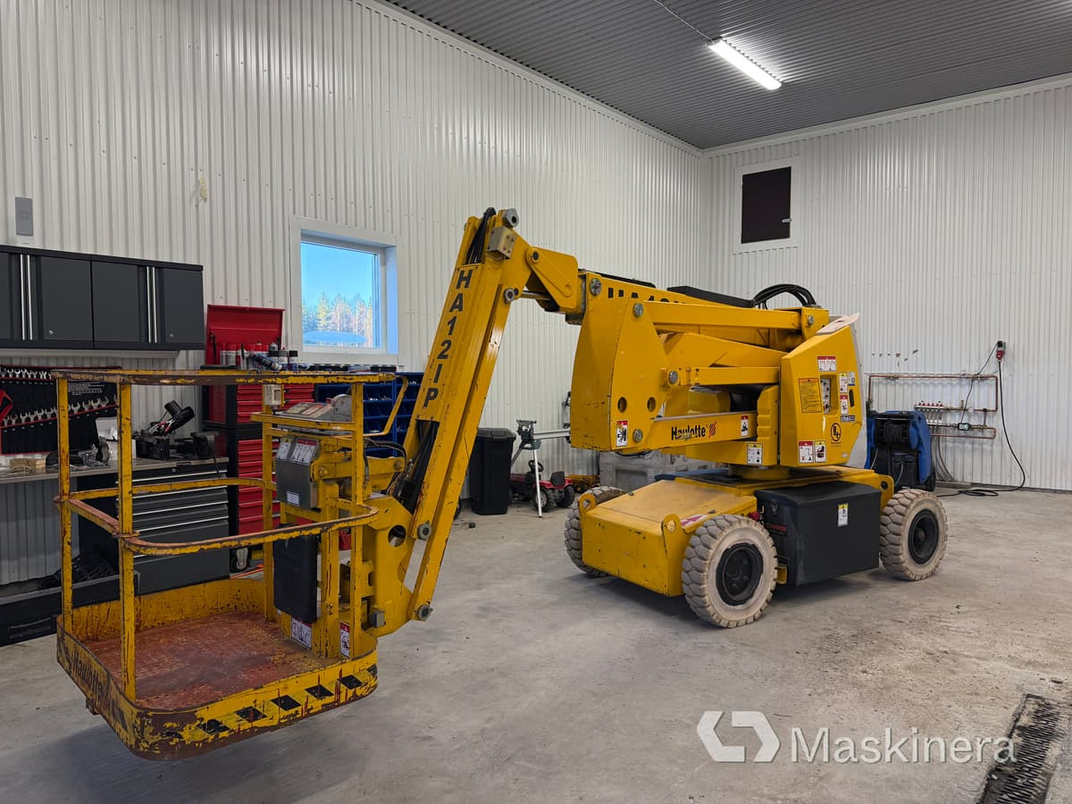 Articule HA12IP Bomlift Articule HA12IP - Articulated boom: picture 1 Articule HA12IP Bomlift Articule HA12IP - Articulated boom: picture 1