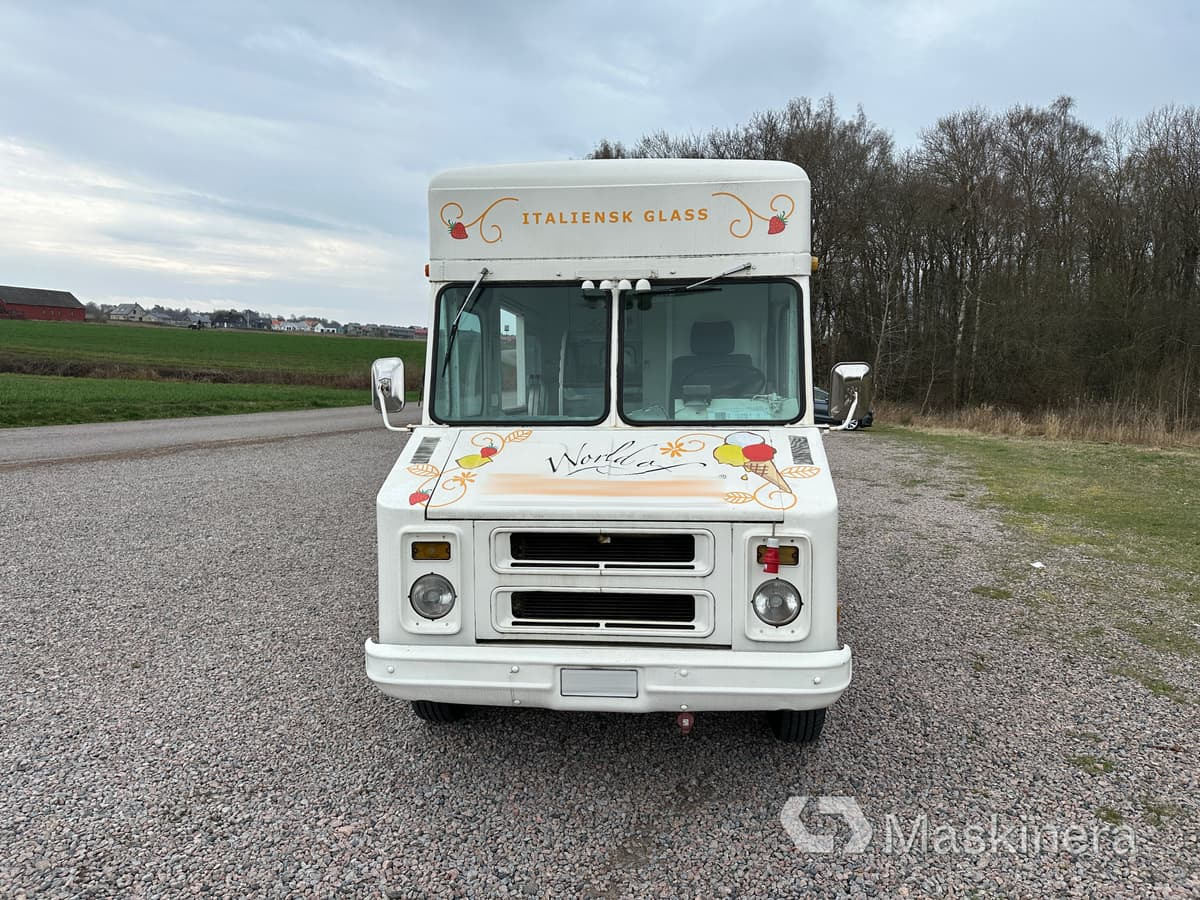 Foodtruck Chevrolet 1973 - Small van: picture 2 Foodtruck Chevrolet 1973 - Small van: picture 2